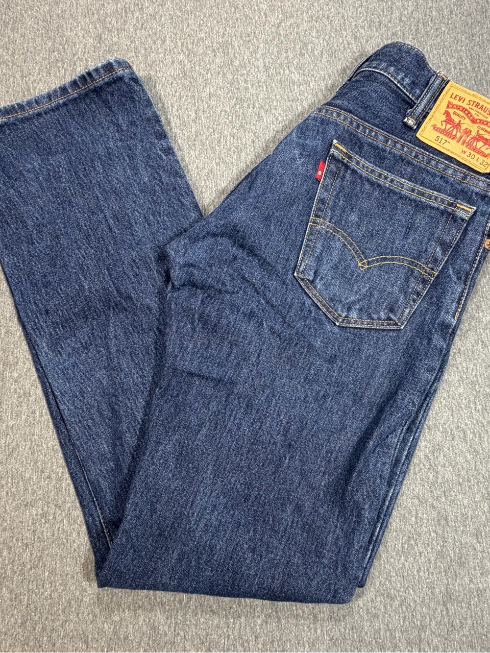 Levi's 517 Men's 30x32 Dark Wash Blue Jeans Bootcut Denim